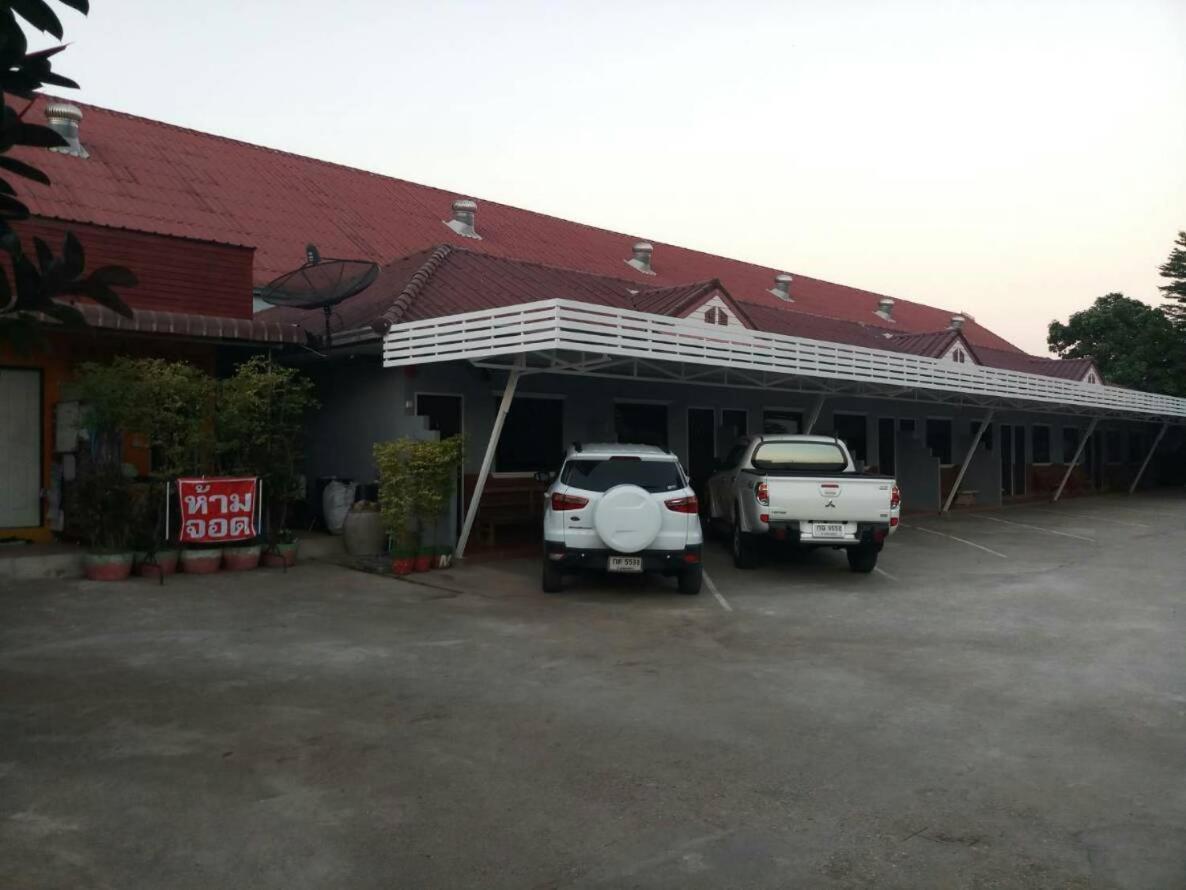 Baan Din Baramee Resort Kamphaeng Phet Eksteriør billede